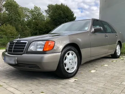Brugt Mercedes 300 SE 193 HK (141 kW) 1993 Grå Sedan
