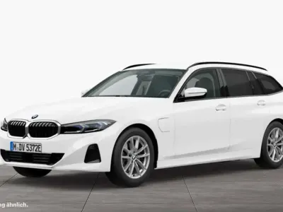 Usata BMW 320e 163 CV (119 kW) 2023 Bianco Station wagon
