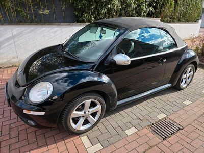 Gebraucht VW Beetle Cabriolet 102 PS (75 kW) 2010 Schwarz Cabrio