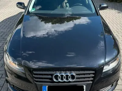 Gebraucht Audi A4 Ambiente 120 PS (88 kW) 2010 Schwarz Limousine