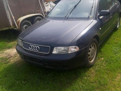 gebraucht Audi A4 V6, mit 140.000 erst gelaufen