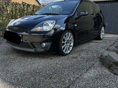 Gebraucht Ford Fiesta ST 150 PS (110 kW) 2007 Schwarz Kleinwagen