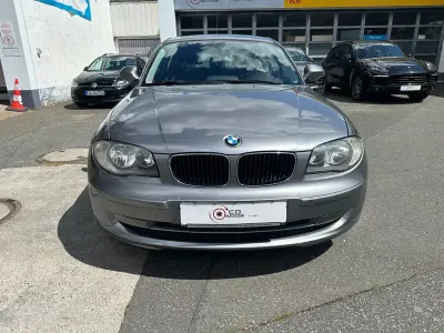 Gebraucht BMW 116 Advantage 122 PS (89 kW) 2010 Grau Kleinwagen