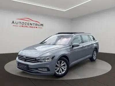 Gebraucht VW Passat 150 PS (110 kW) 2023 Grau Kombi