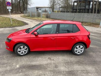 Rot Gebraucht 2017 Skoda Fabia Joy Kleinwagen | 10.650 € (Fairer Preis)