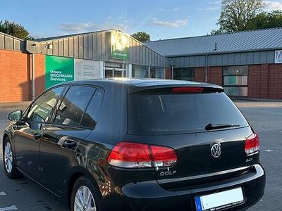Gebraucht VW Golf VI 105 PS (77 kW) 2010 Schwarz Kleinwagen