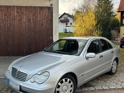 Mercedes C200