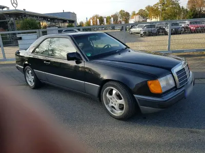 Gebraucht Mercedes 300 180 PS (132 kW) 1991 Schwarz Coupé