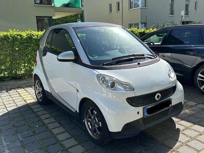 gebraucht Smart ForTwo Coupé 451 weiß silber BJ 2014 mhd Benziner 45kW