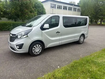Gebraucht Opel Vivaro 145 PS (106 kW) 2017 Grau Van / Kleinbus