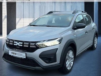 Gebraucht Dacia Sandero Essentiel 122 PS (89 kW) 2024 Silber Limousine