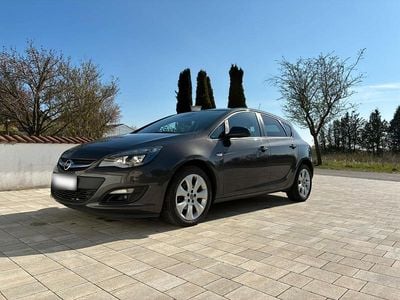 Second-hand Opel Astra 140 CP (102 kW) 2015 Negru Berlinǎ