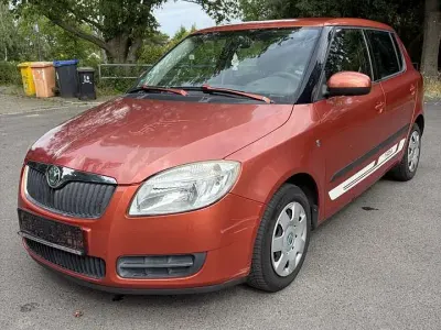 Gebraucht Skoda Fabia Cool Edition 60 PS (44 kW) 2009 Rot Kleinwagen