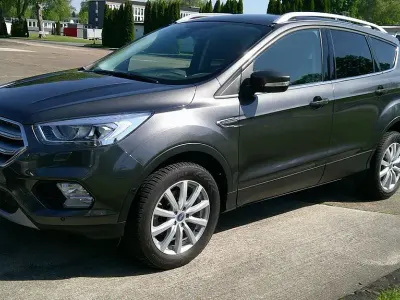 Gebraucht Ford Kuga Cool & Connect 120 PS (88 kW) 2017 Grau SUV