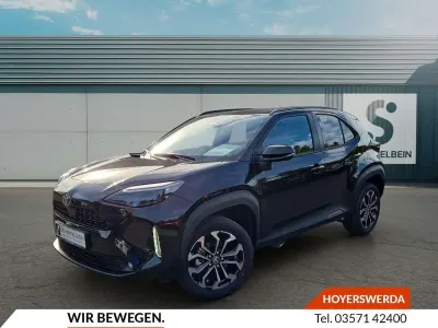Neu Toyota Yaris Cross 131 PS (96 kW) 2025 Schwarz SUV