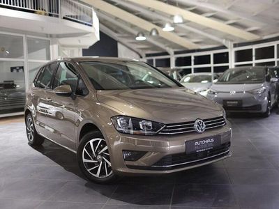Gold Gebraucht 2017 VW Golf Sportsvan Sound Van / Kleinbus | 17.980 €