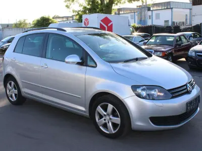 Gebraucht VW Golf VII Comfortline 105 PS (77 kW) 2013 Reflexsilber metallic Kleinwagen