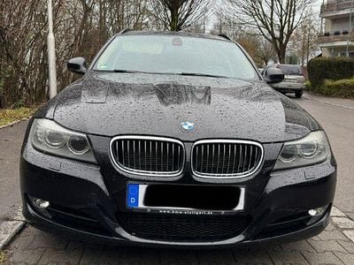 Gebraucht BMW 330 245 PS (180 kW) 2010 Schwarz Kombi