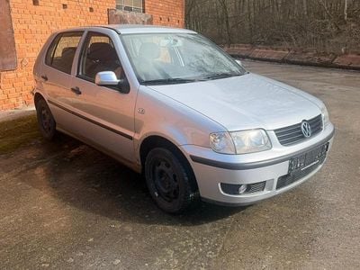 Gebraucht VW Polo 75 PS (55 kW) 2001 Silber Kleinwagen