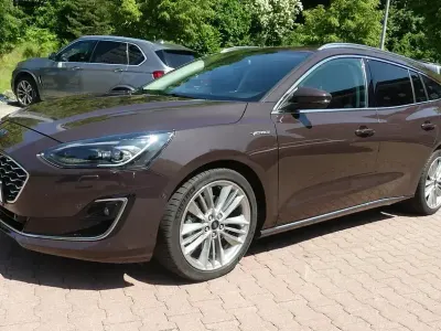 Gebraucht Ford Focus Vignale 150 PS (110 kW) 2019 Braun (metallic) Kombi