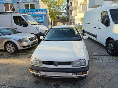 Brugt VW Golf III 90 HK (66 kW) 1993 Hvid Sedan