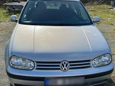 Gebraucht VW Golf IV Basis 101 PS (74 kW) 2000 Silber Limousine