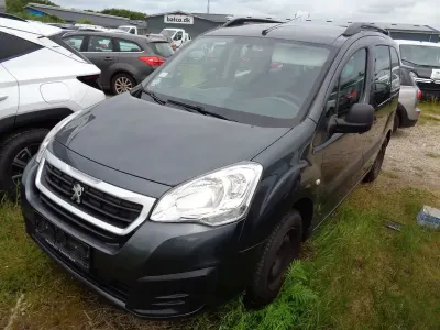 Gebraucht Peugeot Partner Tepee Active 98 PS (72 kW) 2018 Grau Van / Kleinbus