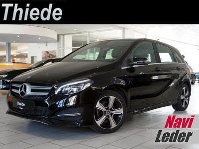 Gebraucht Mercedes B200 Urban 156 PS (114 kW) 2017 Nachtschwarz Van / Kleinbus