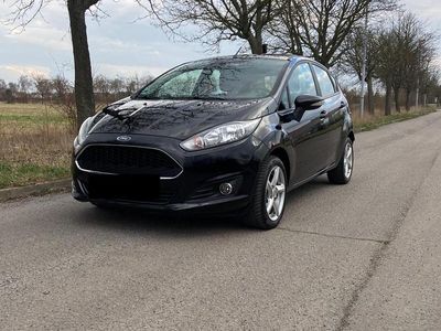 Gebraucht Ford Fiesta SYNC Edition 101 PS (74 kW) 2016 Schwarz Kleinwagen