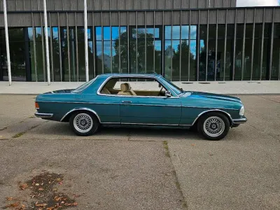 Gebraucht Mercedes 230 1984 Grün Coupé