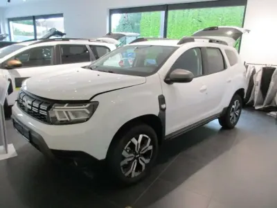 Second-hand Dacia Duster Journey 150 CP (110 kW) 2024 Alb SUV