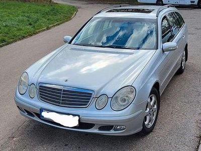Gebraucht Mercedes E220 150 PS (110 kW) 2004 Silber Kombi
