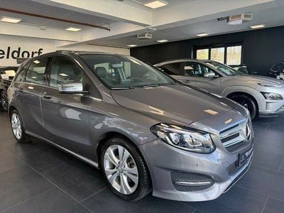 Gebraucht Mercedes B200 Urban 157 PS (115 kW) 2017 Lack mountaingrau Van / Kleinbus