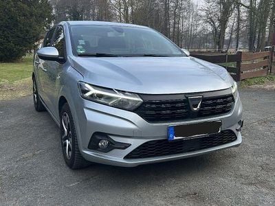Grau Gebraucht 2021 Dacia Sandero Comfort Limousine | 9.900 € (Guter Preis)