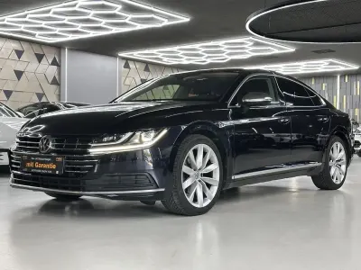 Gebraucht VW Arteon Elegance 150 PS (110 kW) 2017 Schwarz Kleinwagen