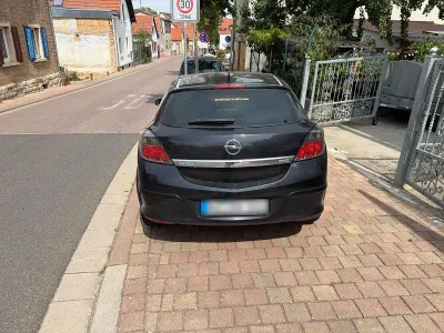 Gebraucht Opel Astra GTC 116 PS (85 kW) 2009 Schwarz Kleinwagen