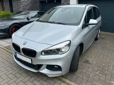 Gebraucht BMW 220 Active Tourer M Sport 190 PS (139 kW) 2015 Silber Van / Kleinbus
