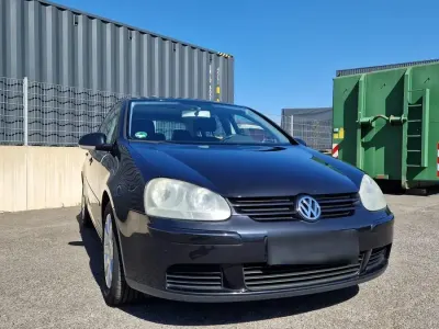 Gebraucht VW Golf V 115 PS (84 kW) 2003 Schwarz Kleinwagen