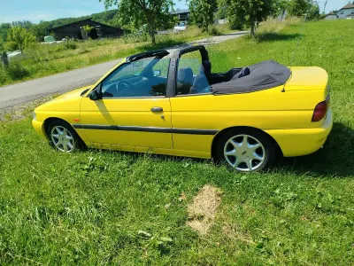 Gebraucht Ford Escort Cabriolet 90 PS (66 kW) 1997 Gelb Cabrio
