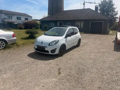 Gebraucht Renault Twingo 71 PS (52 kW) 2010 Weiß Kleinwagen