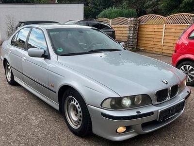 BMW 525