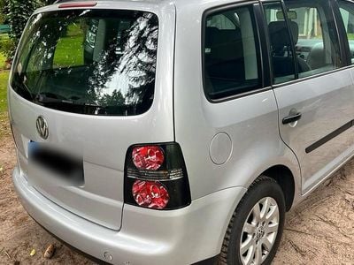 Gebraucht VW Touran Basis 116 PS (85 kW) 2003 Silber Van / Kleinbus