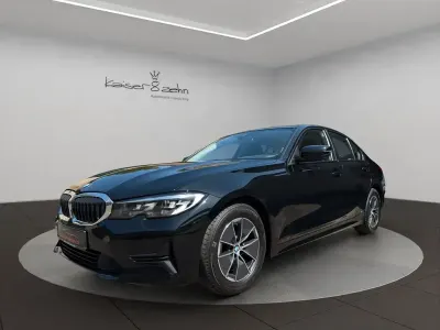 Gebraucht BMW 318 Advantage 150 PS (110 kW) 2021 Schwarz Limousine
