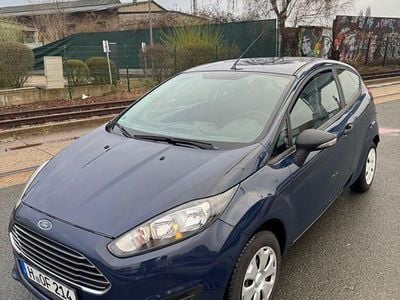 Używany Ford Fiesta Trend 82 KM (60 kW) 2013 Niebieski Hatchback