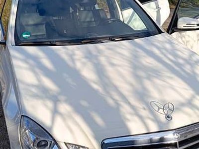 Mercedes E300