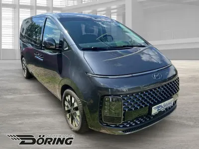 Gebraucht Hyundai Staria Signature 177 PS (130 kW) 2021 Grau Van / Kleinbus