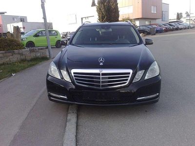 Gebraucht Mercedes E250 Avantgarde 204 PS (150 kW) 2011 Schwarz Kombi