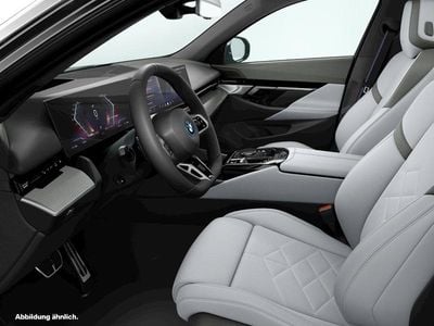 Gebraucht BMW i5 M Sport 289 kW (394 PS) 2025 Schwarz Kombi