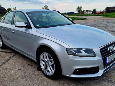 Używany Audi A4 Ambiente 120 KM (88 kW) 2009 Srebrny Sedan/Limuzyna