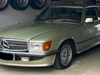 Używany Mercedes SLC450 AMG 190 KM (139 kW) 1977 Zielony Coupe